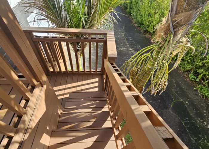  at 2/25 Moire Road, Massey, Waitakere City, Auckland