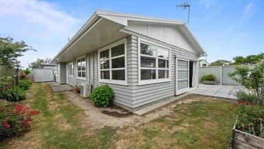  at 702A Murdoch Road East, Akina, Hastings