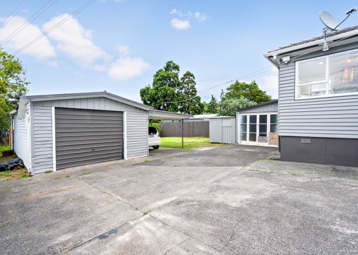  at 8 Wedgwood Avenue, Mangere East, Auckland