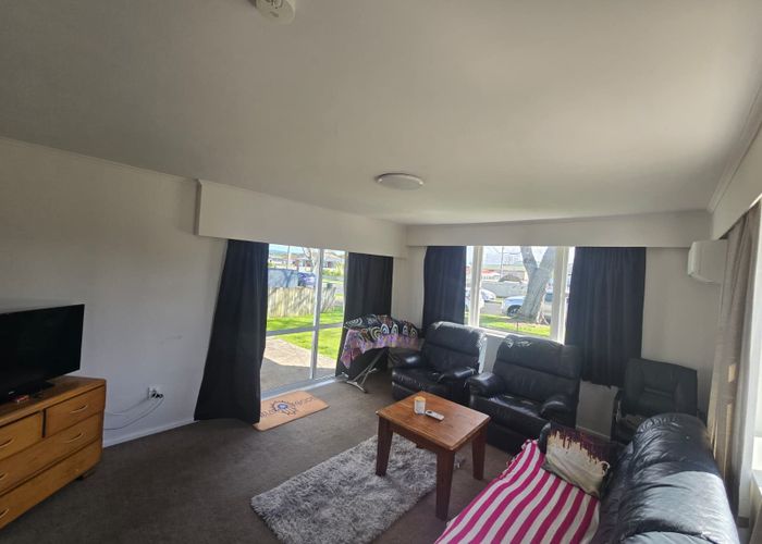  at 116 Canal Road, Avondale, Auckland