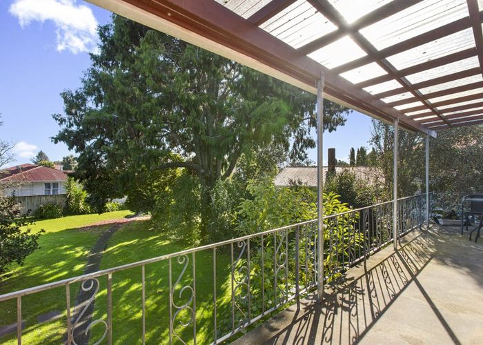  at 2/50 Te Kanawa Crescent , Henderson, Waitakere City, Auckland