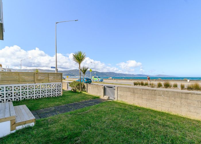  at 2/1 Aurora Street, Petone, Lower Hutt