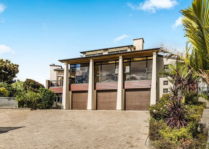  at 9 St Clair Place, Browns Bay, North Shore City, Auckland