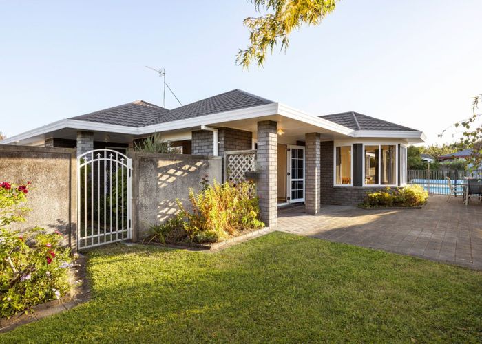  at 31 Admiral Crescent, Flagstaff, Hamilton