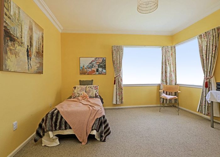  at 215 Mayfair Avenue, Mayfair, Hastings