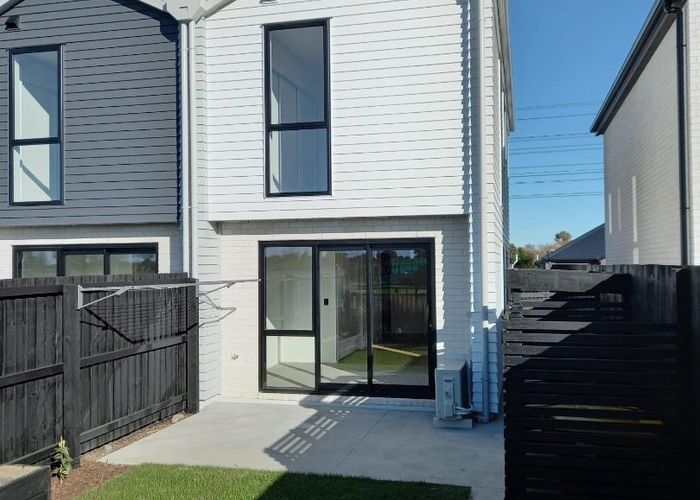  at 18  Piripiri Place, Broomfield, Christchurch City, Canterbury