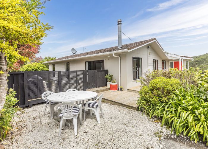  at 54 Woodhouse Avenue, Karori, Wellington