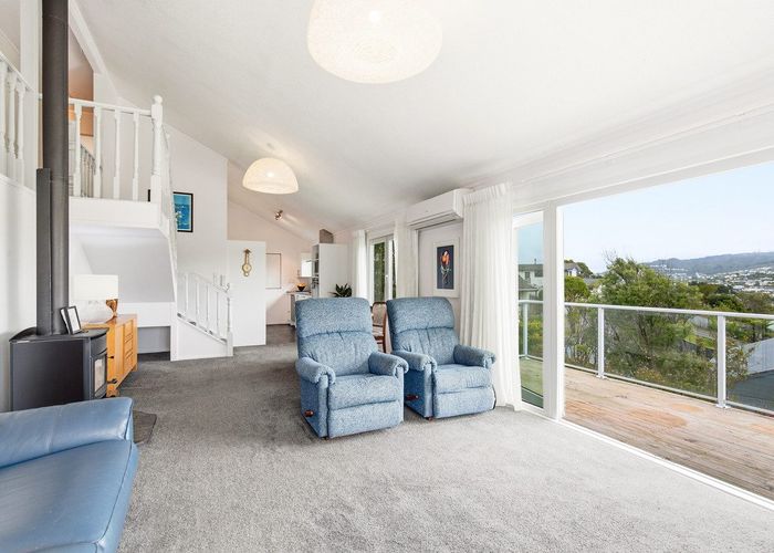  at 5 Trinidad Crescent, Grenada Village, Wellington, Wellington