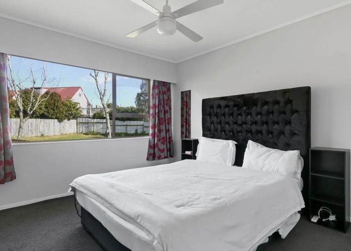  at 12/31 Blease Street, New Lynn, Waitakere City, Auckland