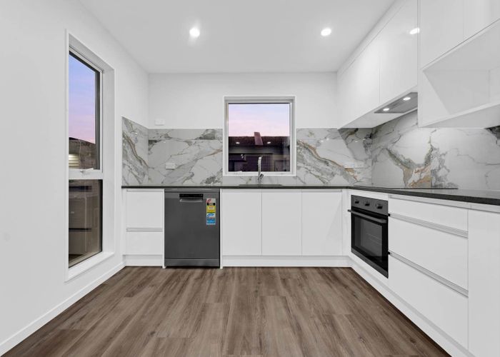  at 4/8 Reeves Avenue, Papatoetoe, Manukau City, Auckland