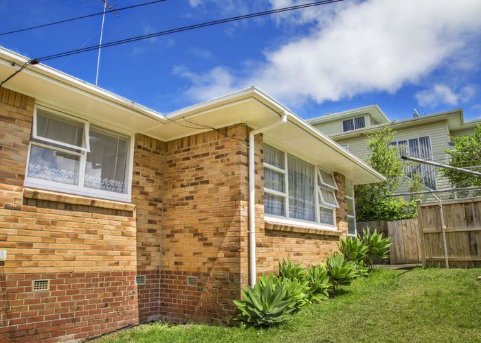  at 8B Tiber Road, Forrest Hill, North Shore City, Auckland
