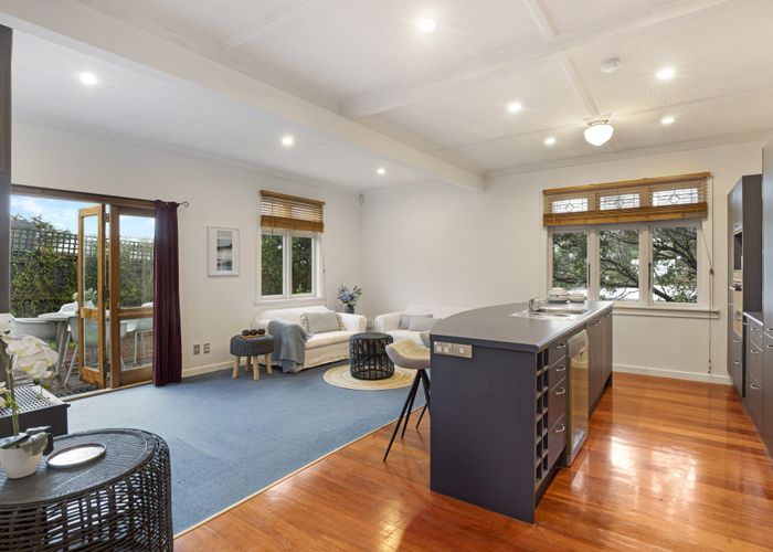  at 92 Townsend Road, Miramar, Wellington