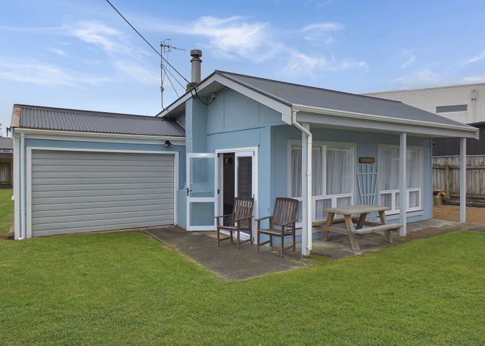  at 13 Barber Street, Foxton Beach, Foxton