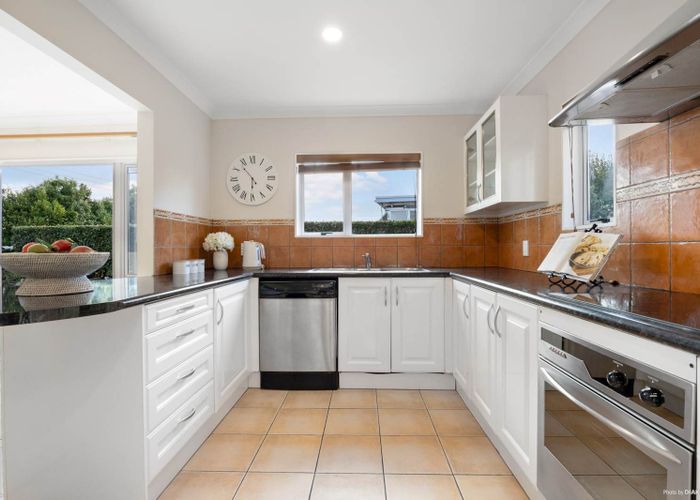  at 38 Carlton Street, Hillsborough, Auckland