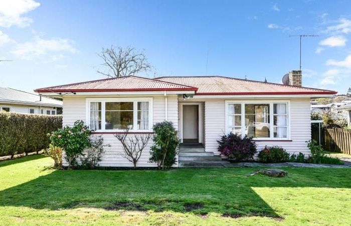  at 44 Mount View Road, Melville, Hamilton