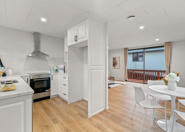  at 1/9 Kimdale Place, Totara Heights, Auckland