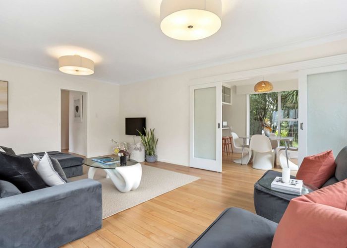  at 52 Rimutaka Place, Titirangi, Auckland