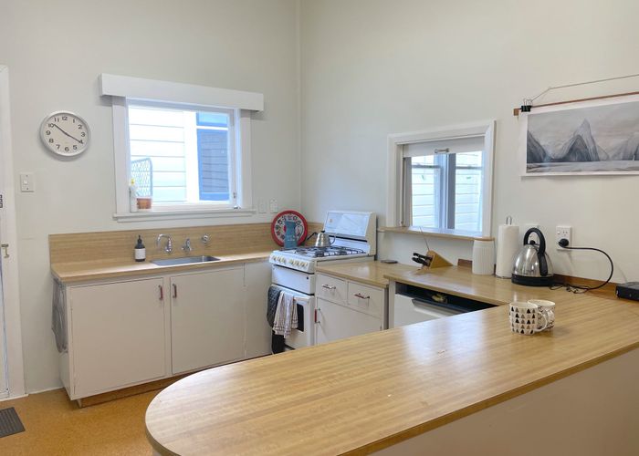  at 5 Hamilton Road, Hataitai, Wellington