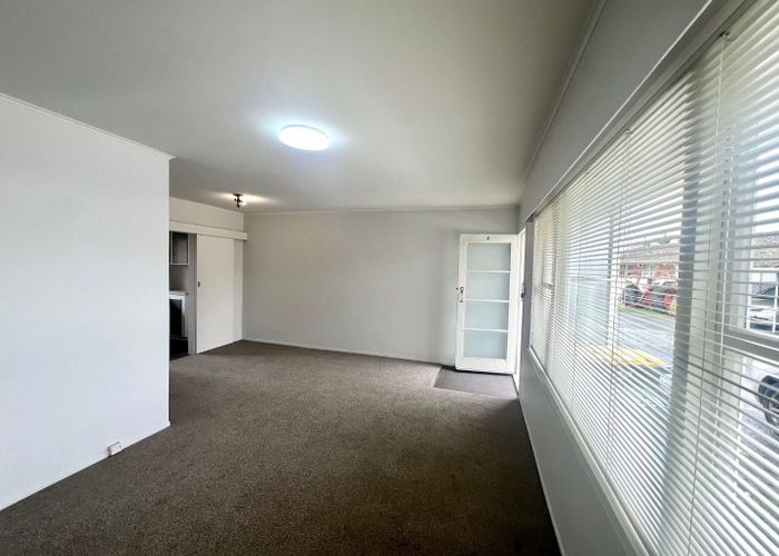  at 4/8 Winspear Place, Manukau, Manukau City, Auckland
