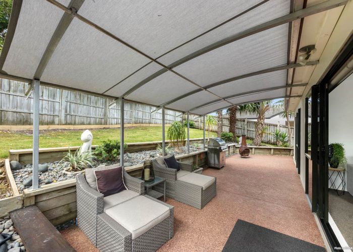  at 37 Hogarth Rise, West Harbour, Auckland
