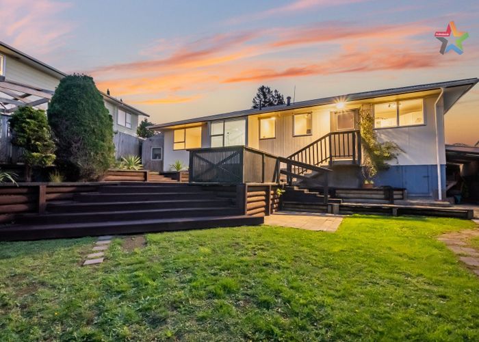  at 127 Holborn Drive, Stokes Valley, Lower Hutt, Wellington