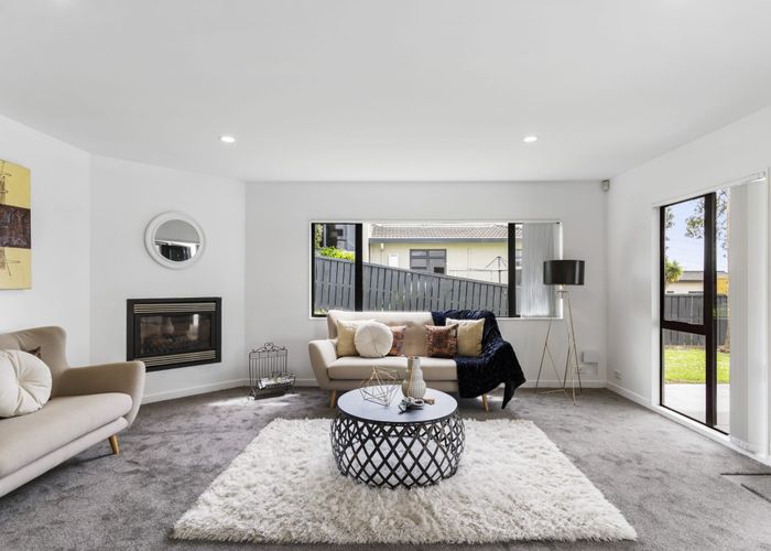  at 26 Lamia Place, The Gardens, Auckland