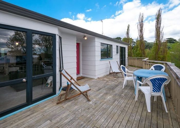  at 1/6 Altair Place, Windsor Park, North Shore City, Auckland