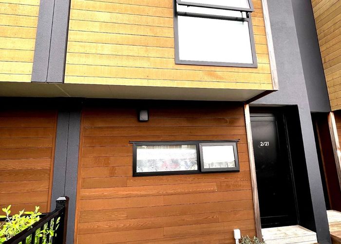  at 2/21 Parson Lane, Papatoetoe, Manukau City, Auckland