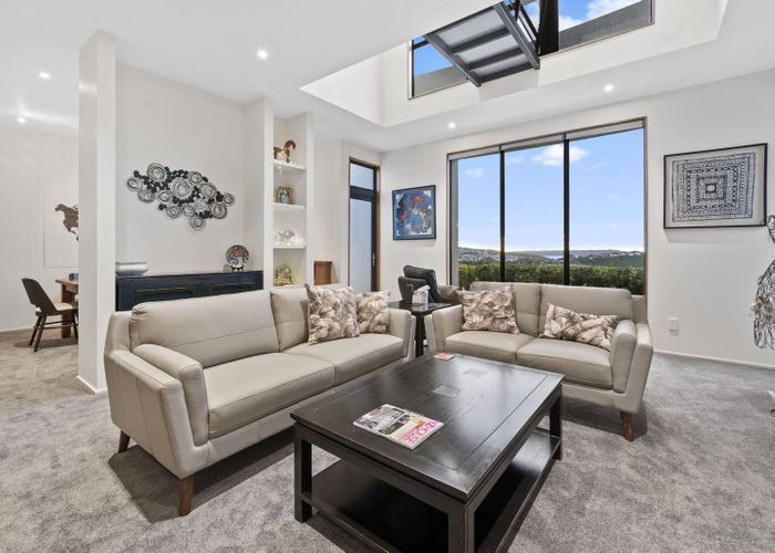  at 140 Eskdale Road, Papakowhai, Porirua