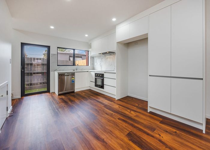  at 56E Cyclamen Road, Mangere, Manukau City, Auckland