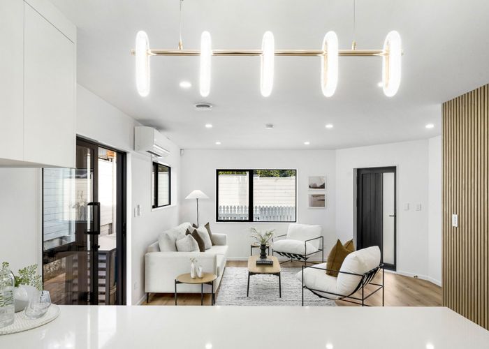  at 4/53 Woodward Road, Mount Albert, Auckland City, Auckland