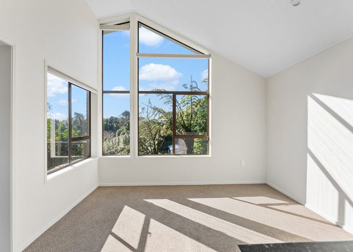  at 21 Nevada Drive, Merrilands, New Plymouth, Taranaki