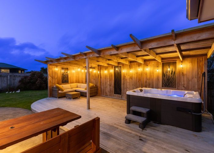  at 28 Simpson Crescent, Raumati Beach, Paraparaumu