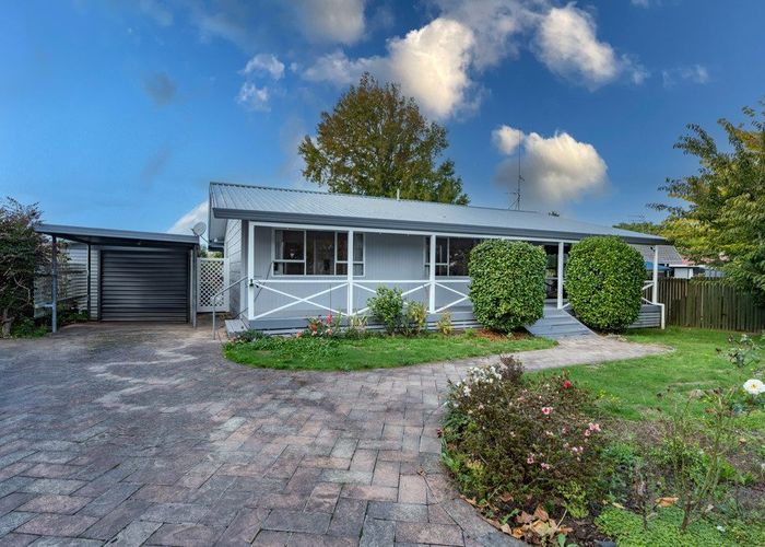  at 15 Unity Lane, Melville, Hamilton