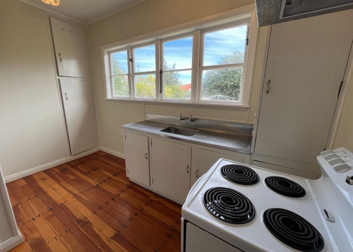  at 16 Millar Street, Terrace End, Palmerston North, Manawatu / Whanganui