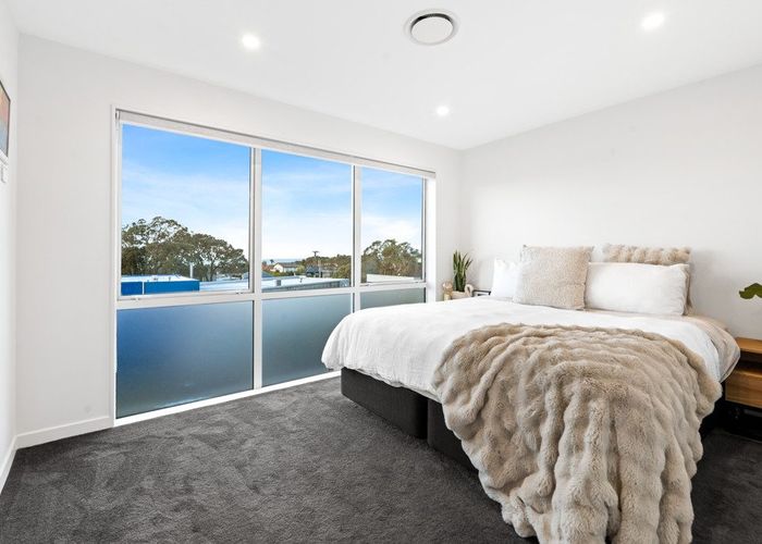  at 3/4 Jutland Road, Hauraki, North Shore City, Auckland