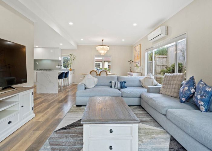  at 10 Mission Heights Drive, Flat Bush, Manukau City, Auckland