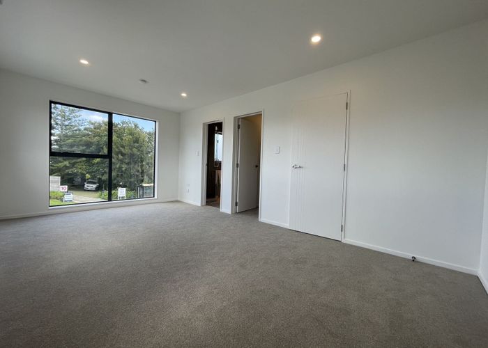  at 1/11 Oteha Valley Road, Albany, North Shore City, Auckland