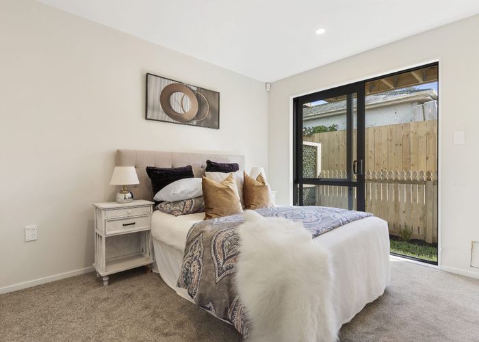  at 2/273 Mt Albert Road, Sandringham, Auckland City, Auckland