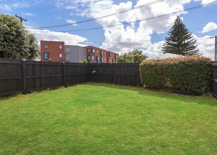  at 2/29 Hokonui Road, Otahuhu, Auckland