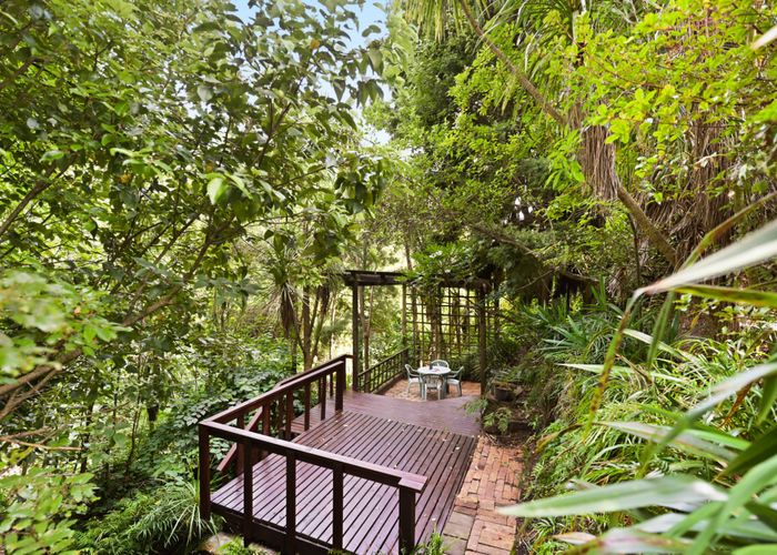  at 4 Valley Terrace, Hamilton City Central, Hamilton, Waikato