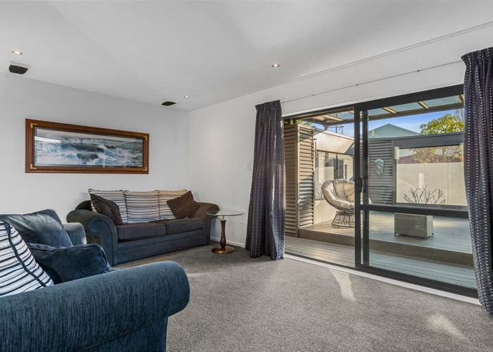  at 1/9 Short Street, Waltham, Christchurch City, Canterbury