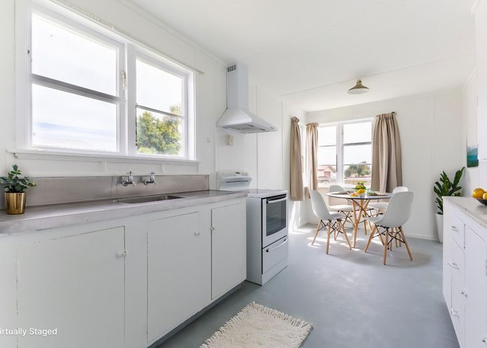  at 4 Severn Terrace, Roslyn, Palmerston North, Manawatu / Whanganui