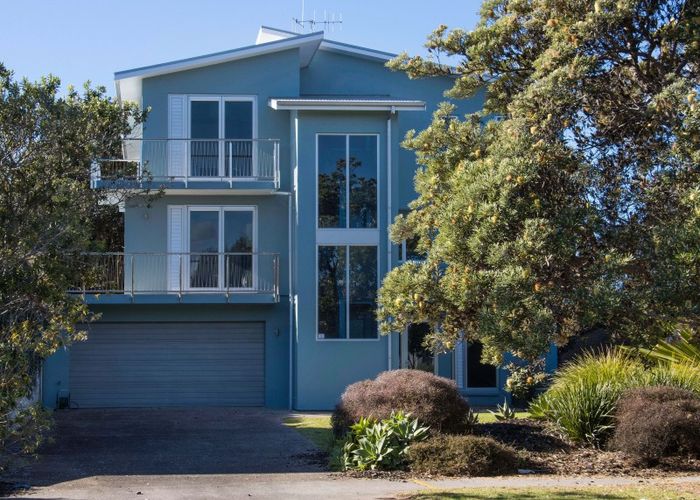  at 9 Bowentown Boulevard, Bowentown, Waihi Beach
