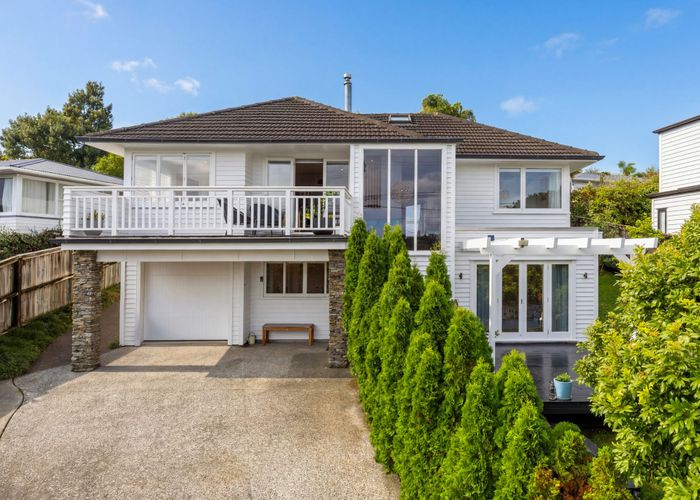  at 70 Selwyn Crescent, Forrest Hill, Auckland