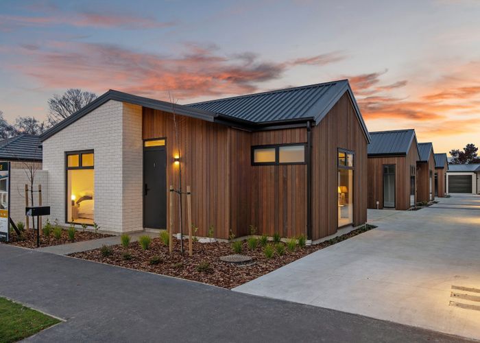  at 2/30 Clyde Road, Upper Riccarton, Christchurch