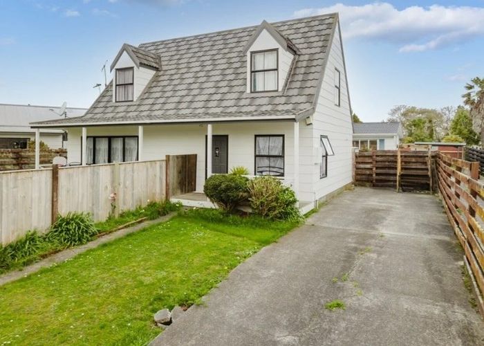  at 21 Newton Place, Westbrook, Palmerston North