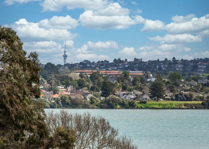 Free property data for 14 Caithness Place, Farm Cove, Auckland homes