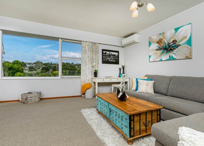  at 2/6 Palawan Place, Torbay, Auckland