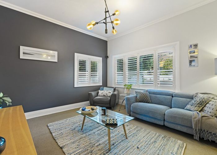  at 22 Onewa Road, Northcote Point, Auckland